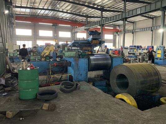 Soğuk haddelenmiş çelik bobin için Orta Kalın Çelik Şerit Otomatik Dilme Makinesi ekipmanın otomatik dilme çalışması