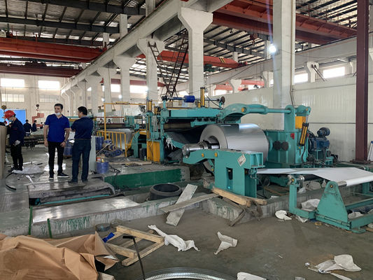 Yüksek Hızlı Uncoiling 1600mm Çelik Rulo Dilme Makinesi