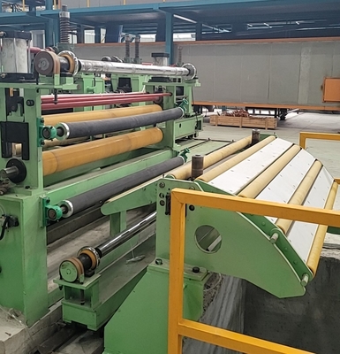 Q235 Çelik Rulo Dilme Makinesi 380KW Yüksek Hassasiyetli Dilme Makinesi